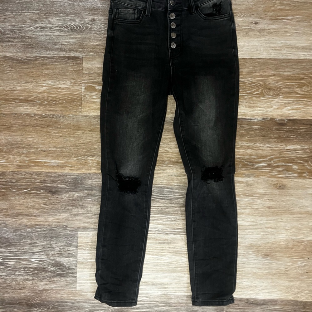 Vervet jeans. Warn a few times. Great condition. Size 28.